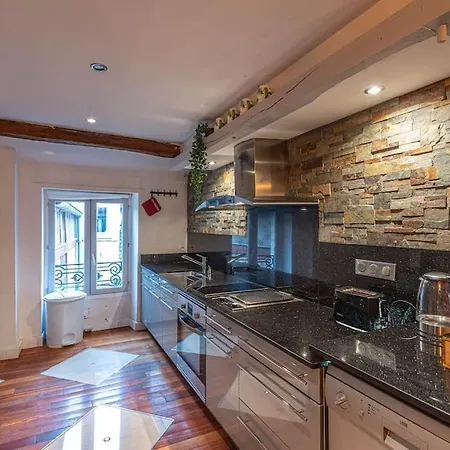 Strike&chill - Duplex - Au Cœur De Appartement Dijon