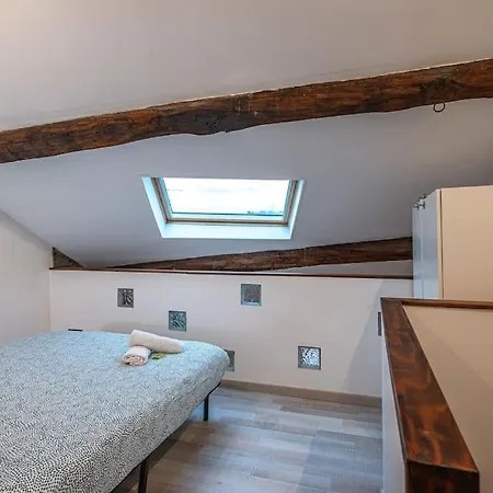 Strike & Chill - Duplex - Au Coeur De *