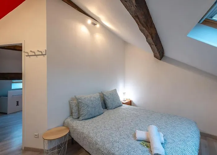 Strike & Chill - Duplex - Au Coeur De * ديجون